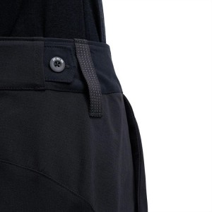 Black Women On Running Explorer Pants | IN_ON8150
